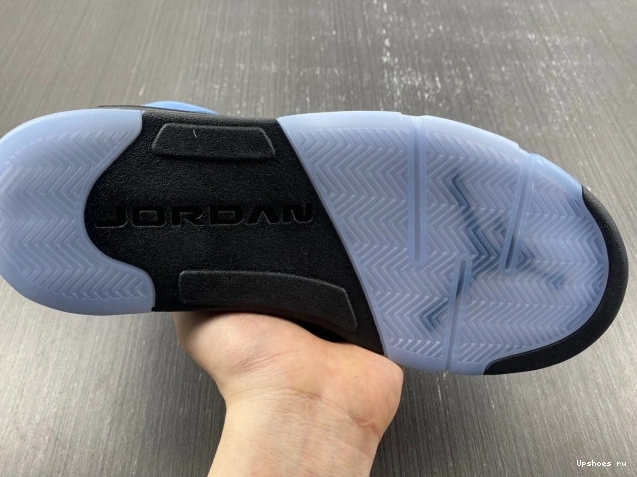  5  “UNC” DV1310-401 Jordan Air RETRO 1228